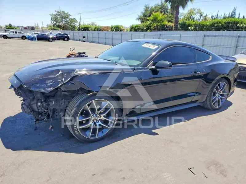 2015 Ford MUSTANG фото