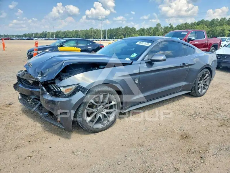 2015 Ford MUSTANG photo