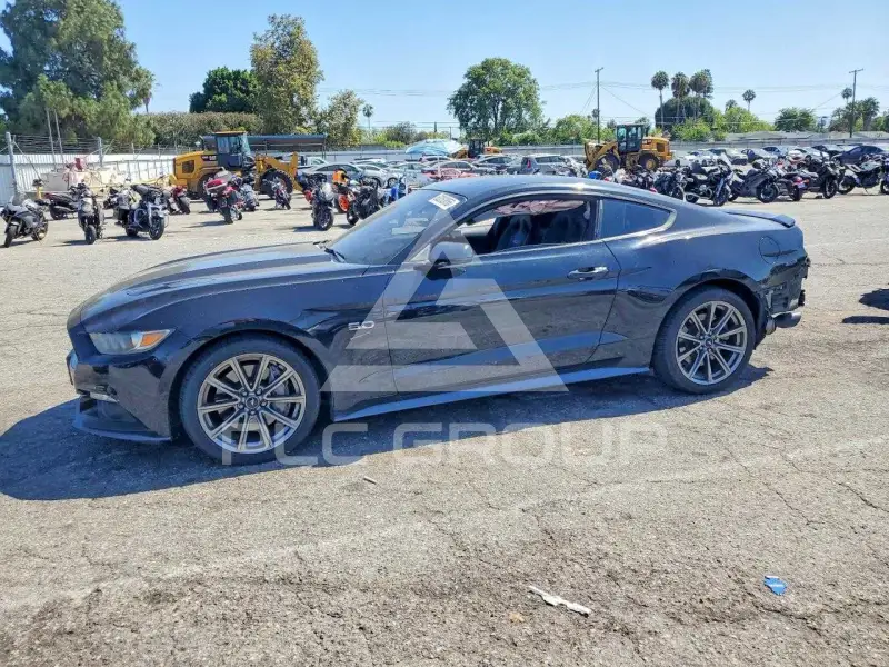 2015 Ford MUSTANG photo