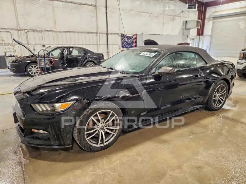 2015 Ford MUSTANG photo