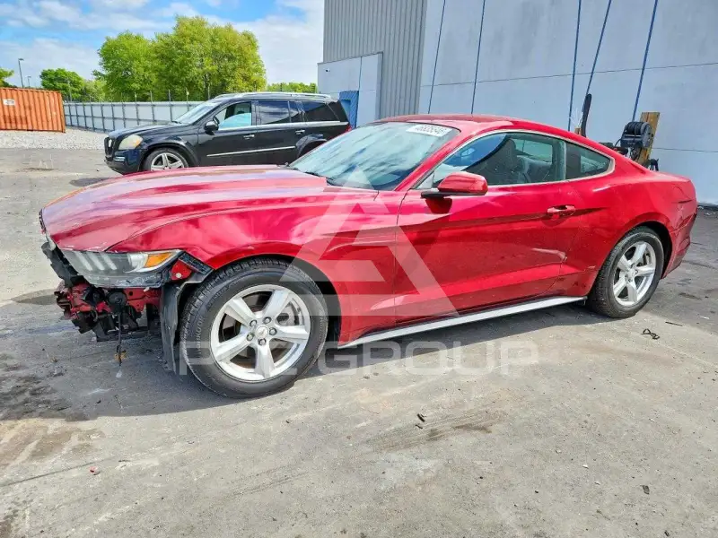 2015 Ford MUSTANG фото