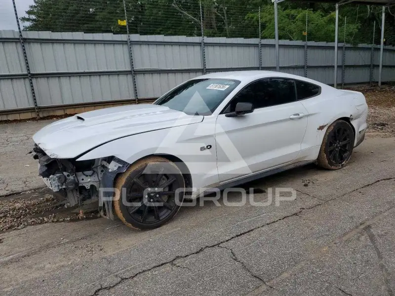 2015 Ford MUSTANG фото