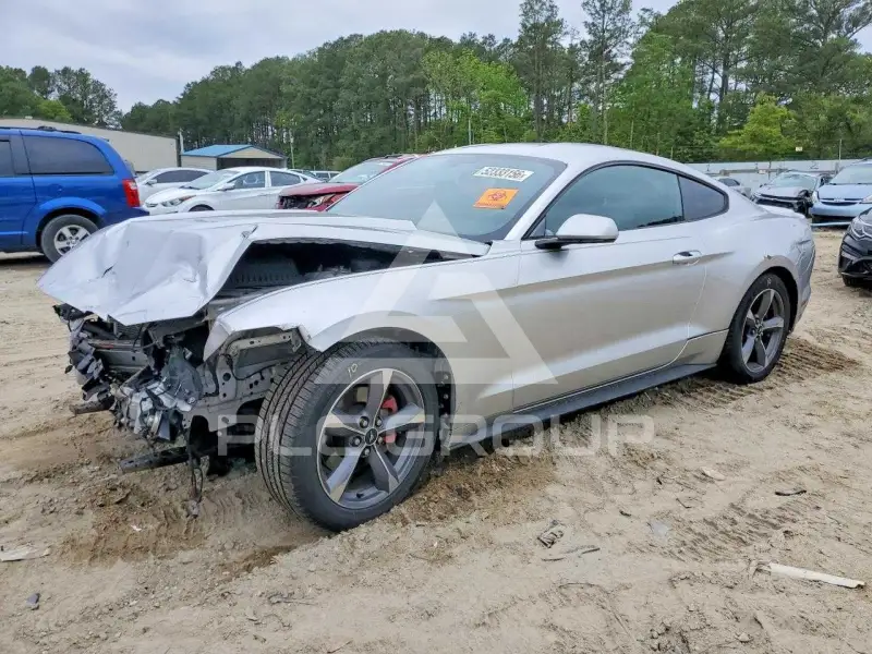 2015 Ford MUSTANG фото