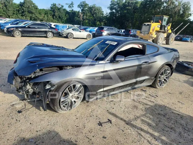 2015 Ford MUSTANG photo