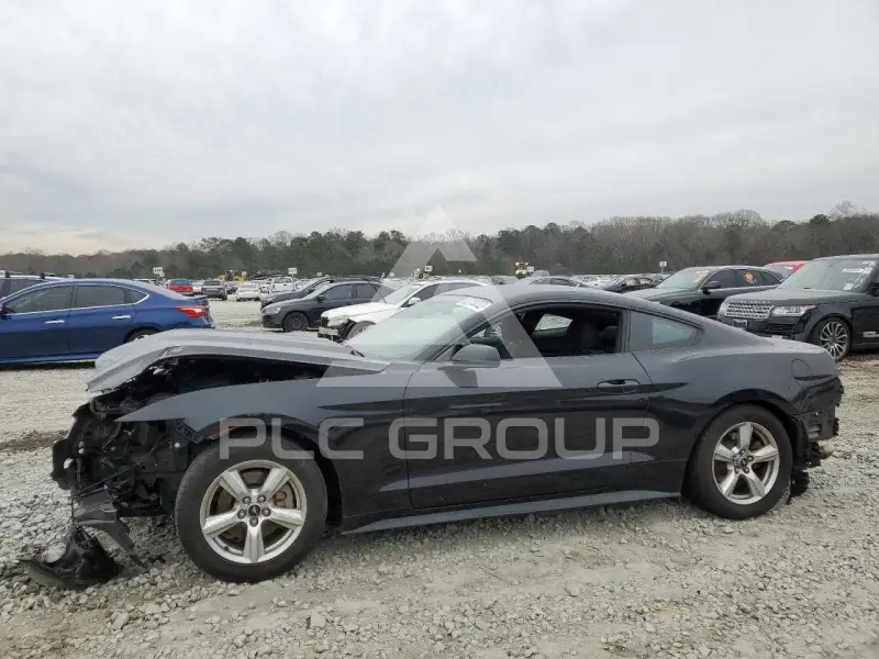 2015 Ford MUSTANG photo