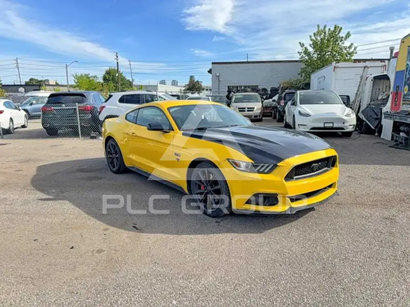 2015 Ford MUSTANG photo