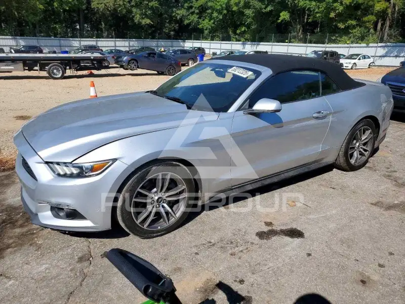 2015 Ford MUSTANG photo