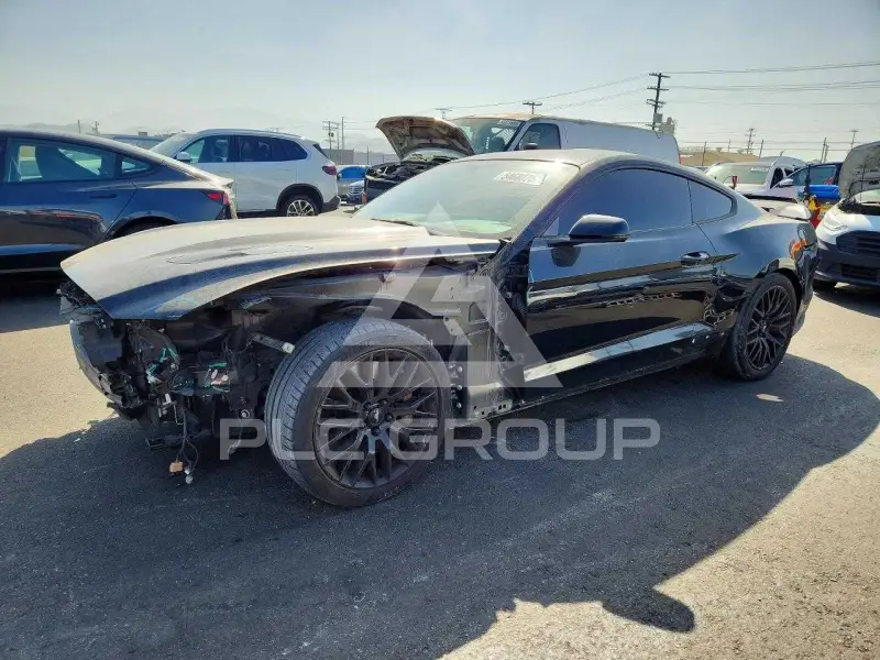 2015 Ford MUSTANG photo
