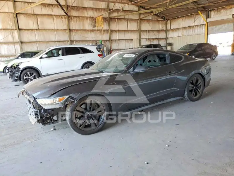 2015 Ford MUSTANG photo