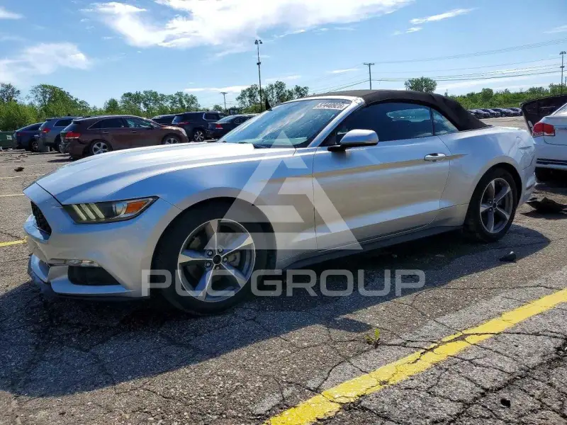 2015 Ford MUSTANG фото