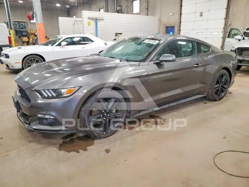 2015 Ford MUSTANG photo