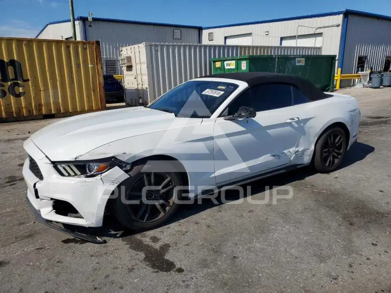 2015 Ford MUSTANG фото