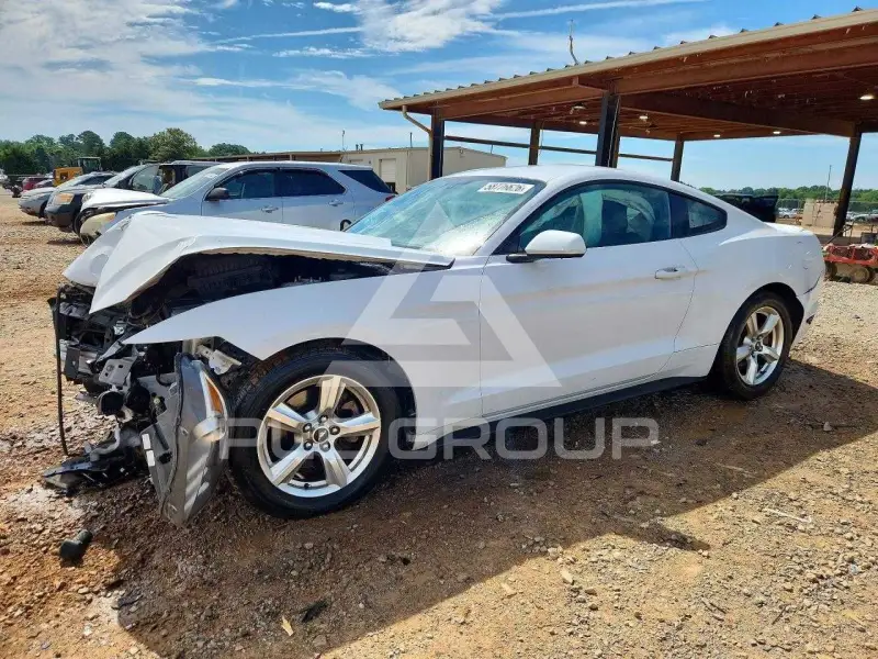 2015 Ford MUSTANG photo