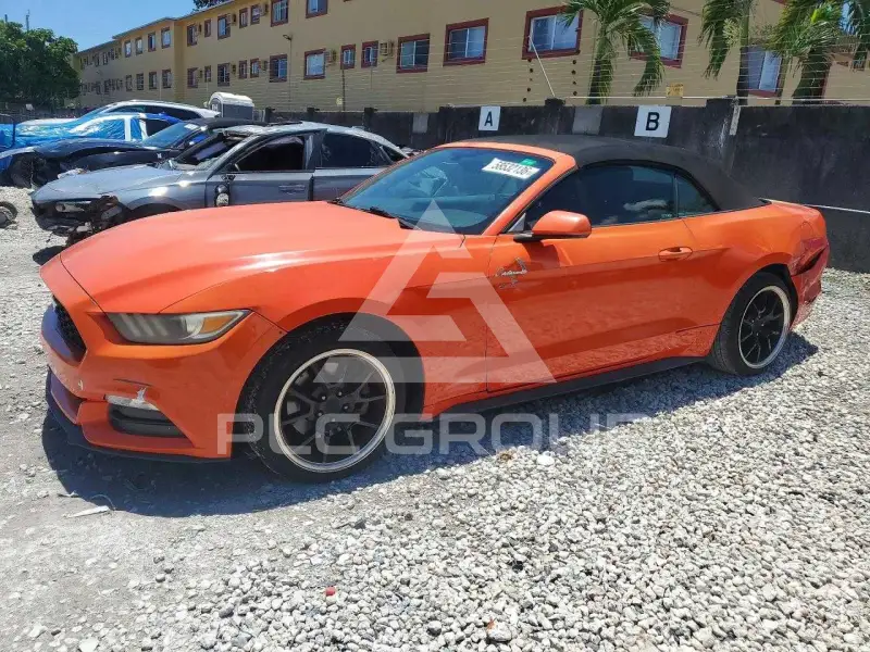 2015 Ford MUSTANG фото