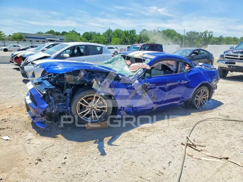 2015 Ford MUSTANG фото