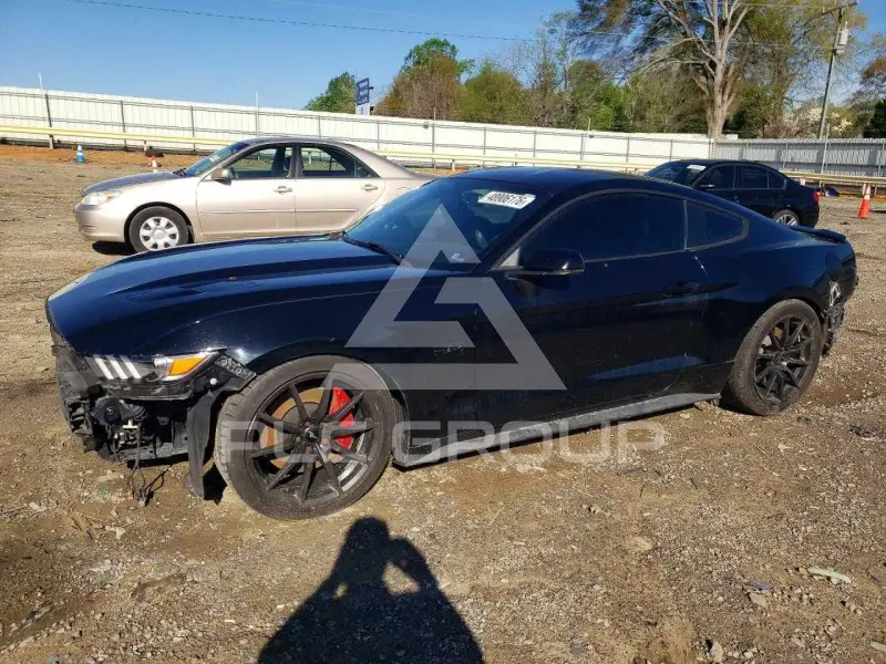 2015 Ford MUSTANG фото