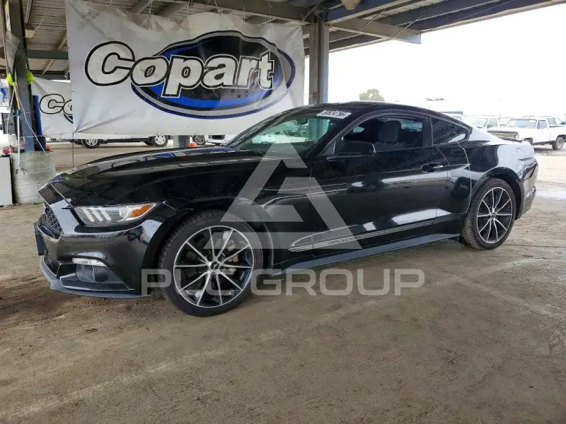 2015 Ford MUSTANG photo