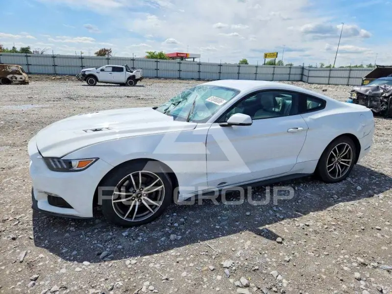 2015 Ford MUSTANG фото