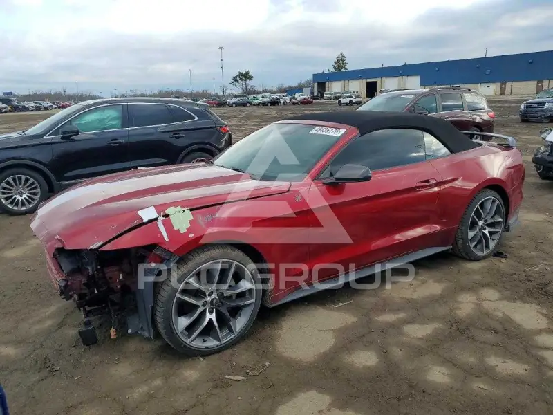 2015 Ford MUSTANG фото