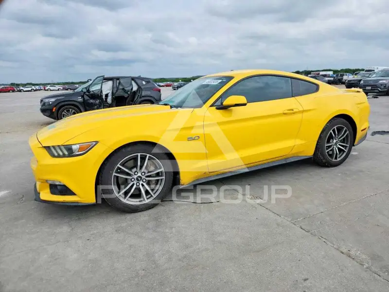 2015 Ford MUSTANG photo