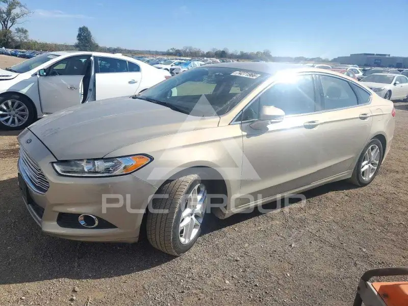 2015 Ford FUSION photo