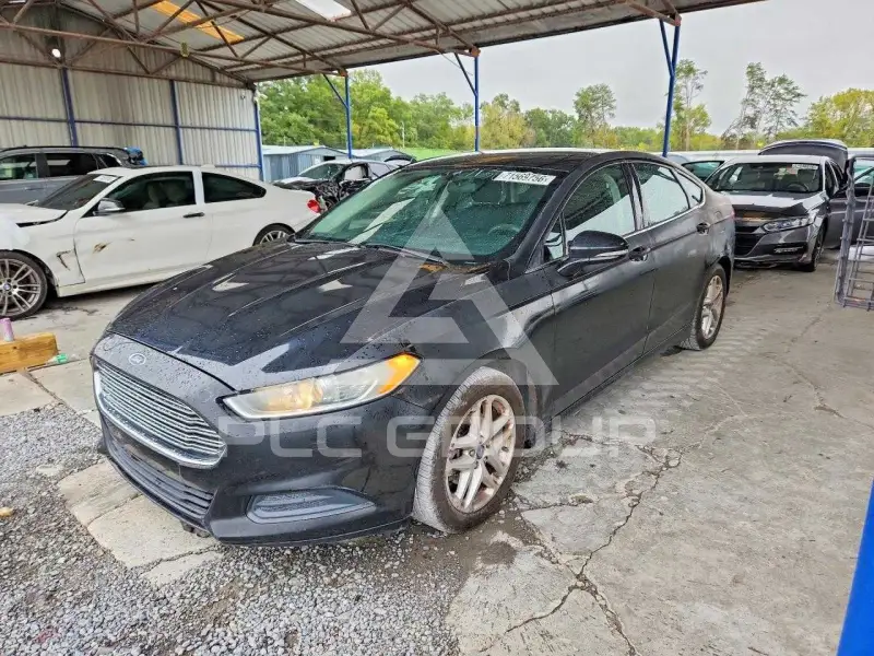 2015 Ford FUSION фото
