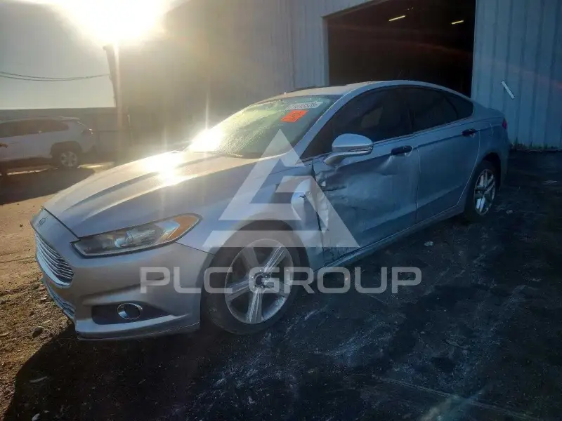 2015 Ford FUSION photo
