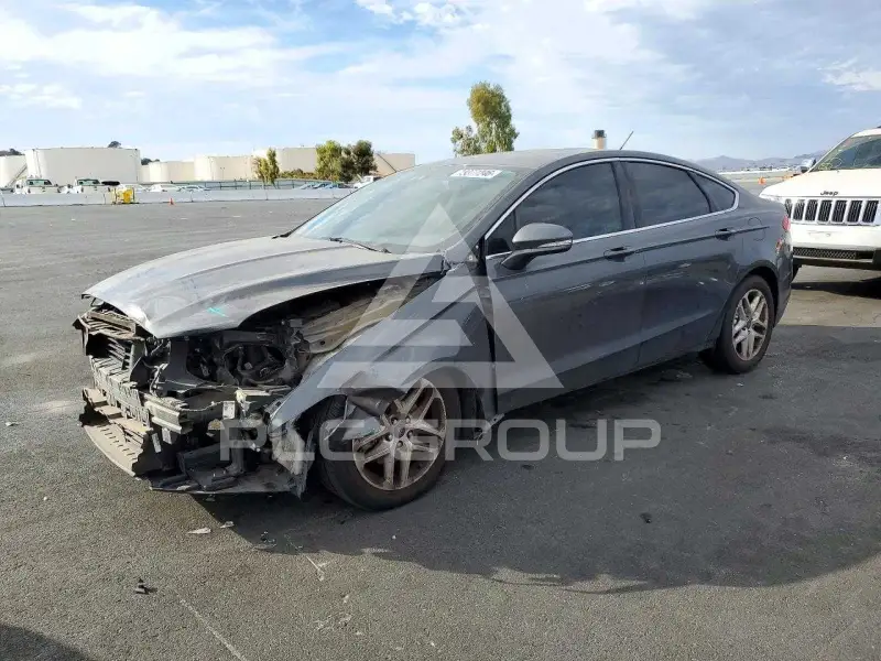 2015 Ford FUSION фото