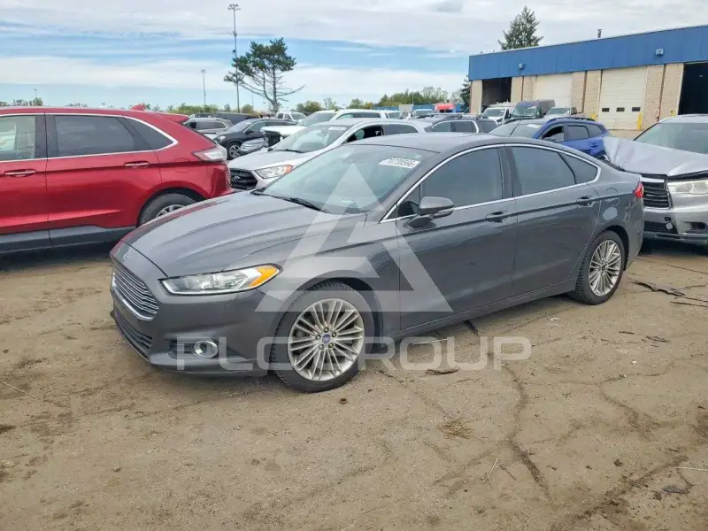 2015 Ford FUSION фото
