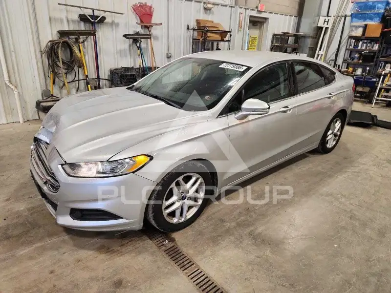 2015 Ford FUSION фото