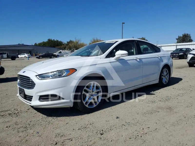 2015 Ford FUSION фото