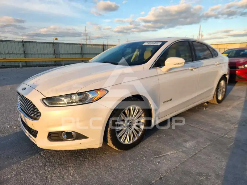 2015 Ford FUSION photo