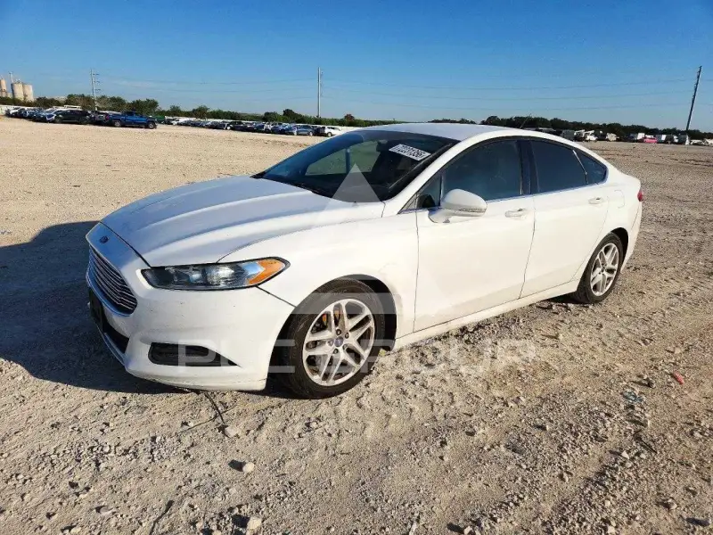 2015 Ford FUSION photo