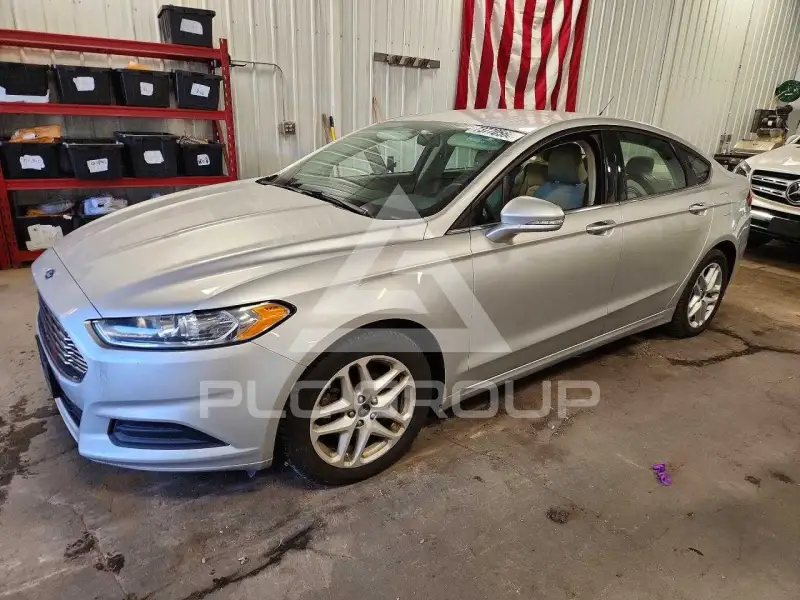 2015 Ford FUSION photo