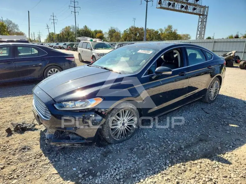 2015 Ford FUSION фото