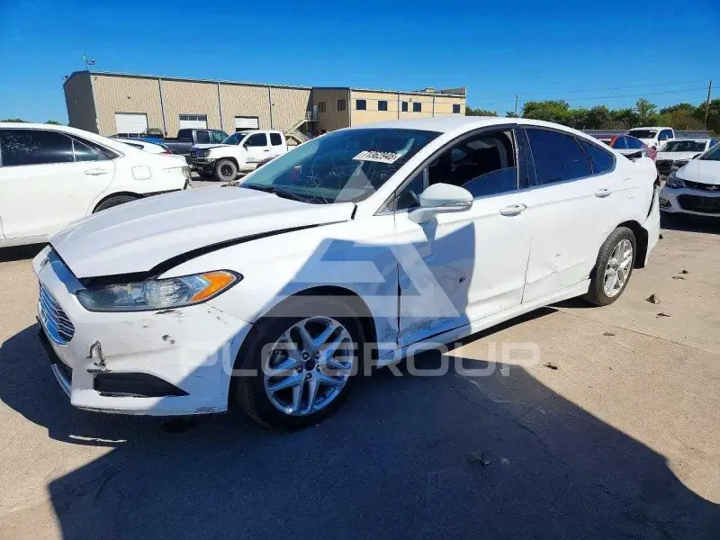 2015 Ford FUSION фото