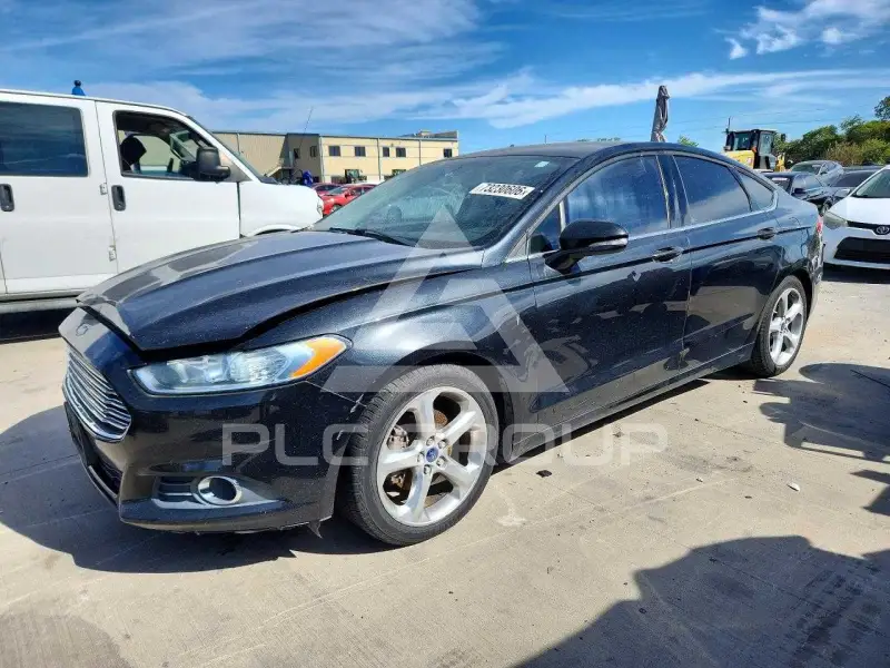 2015 Ford FUSION photo