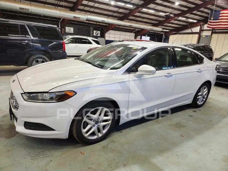 2015 Ford FUSION photo