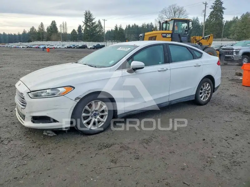 2015 Ford FUSION фото