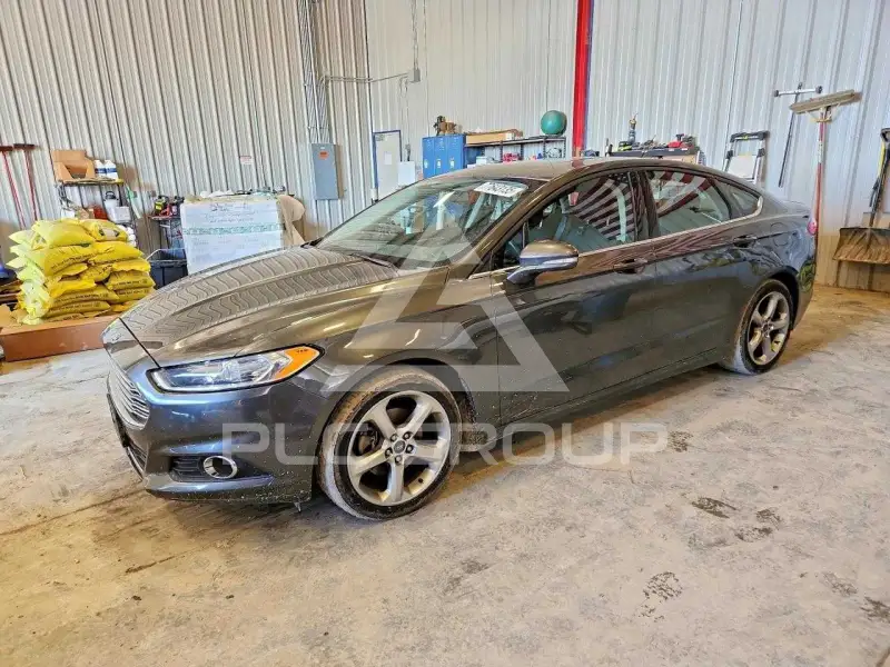 2015 Ford FUSION фото