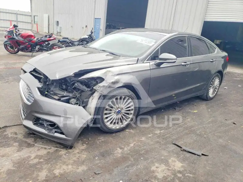 2015 Ford FUSION фото
