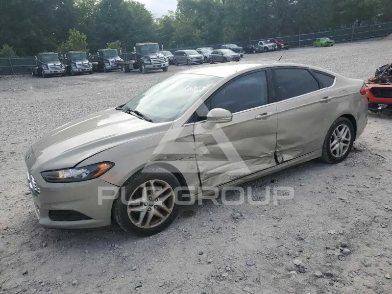 2015 Ford FUSION photo