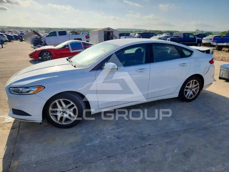 2015 Ford FUSION фото