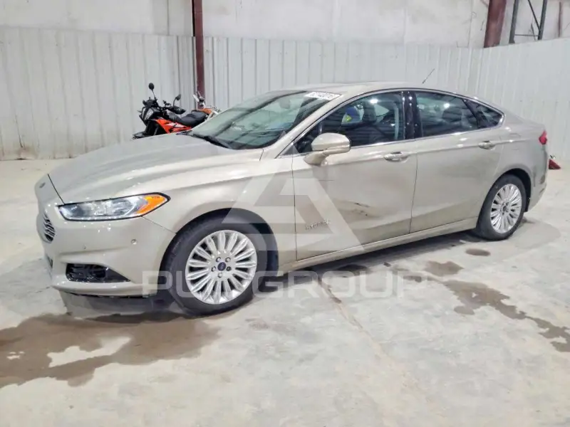 2015 Ford FUSION фото