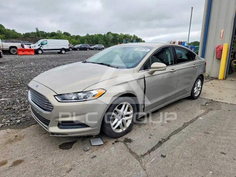 2015 Ford FUSION фото