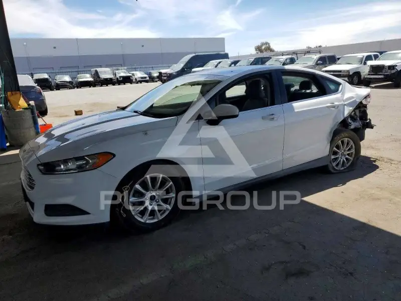 2015 Ford FUSION photo