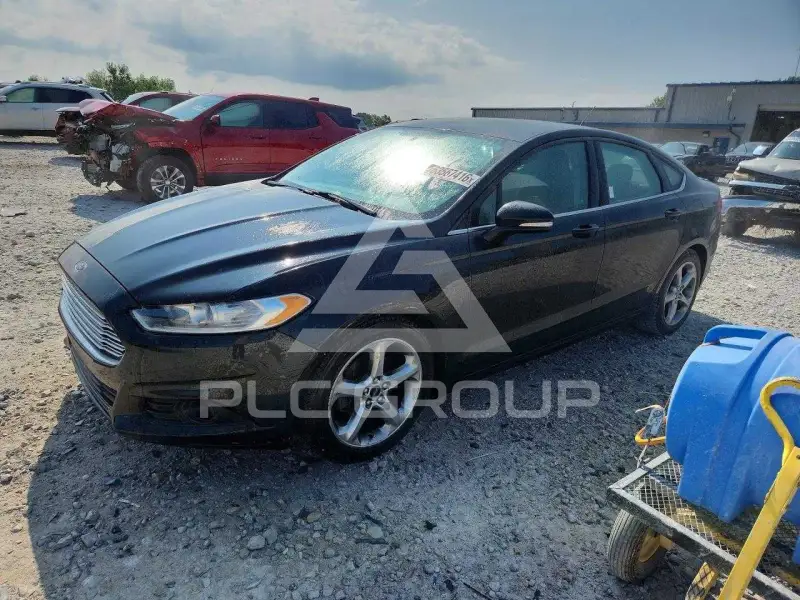 2015 Ford FUSION photo