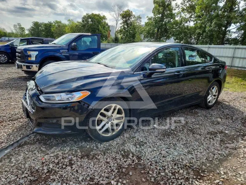 2015 Ford FUSION фото