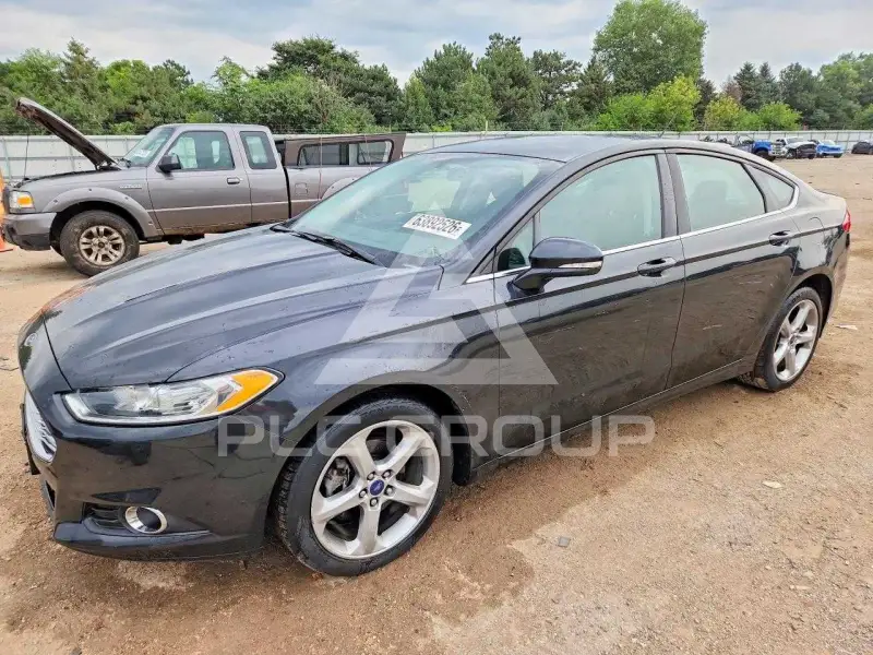 2015 Ford FUSION фото