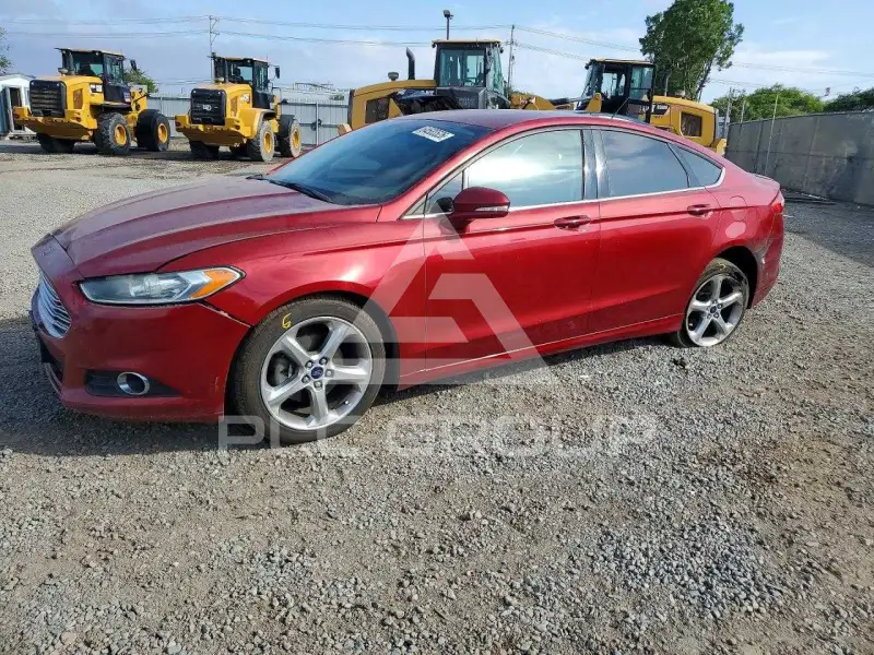 2015 Ford FUSION фото